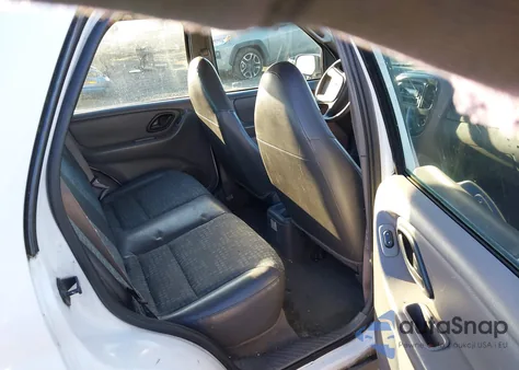 2001 Ford Escape Xls из США, поврежденный, VIN 1FMYU01151KA94974